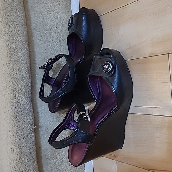 Women's size 9 Coach wedge platform shoes - Picture 2 of 6